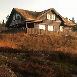 Feriehus Family With A View At Kyrkjebygdheia *